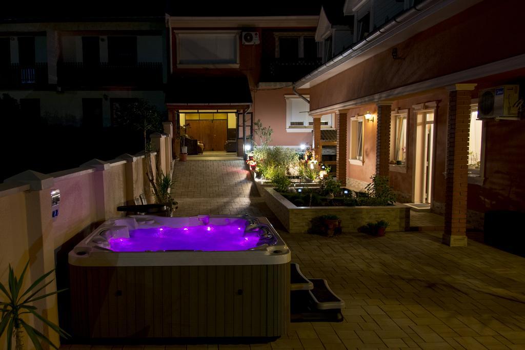 Hotel Csillag Panzió Vác Exterior foto